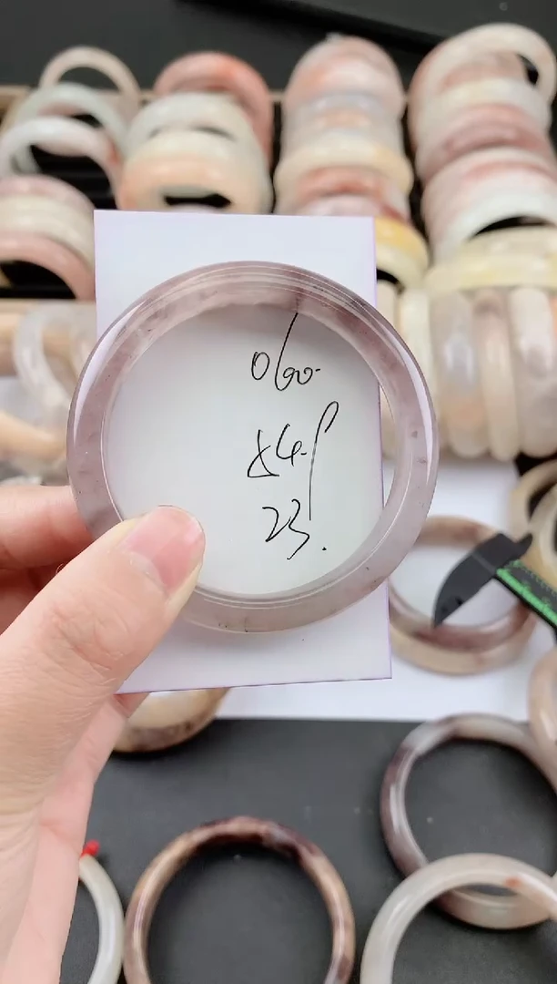 未镶嵌手镯石英质玉（金丝玉）060