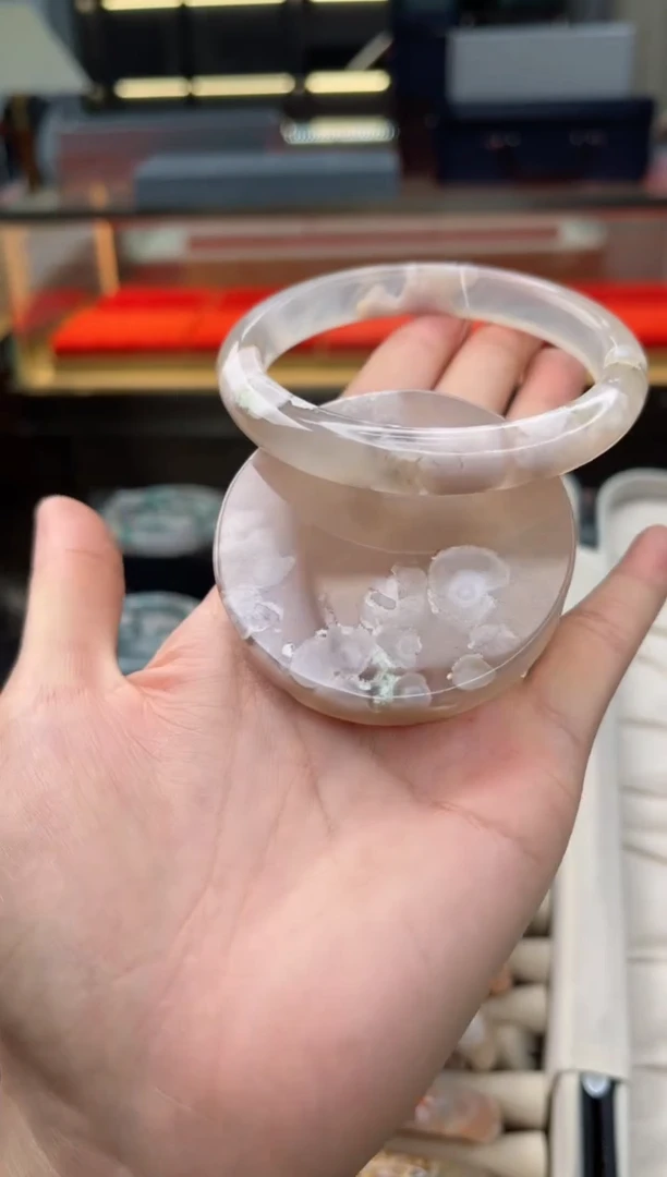 石英质玉手镯未镶嵌63圈口（赠送镯心）3864069