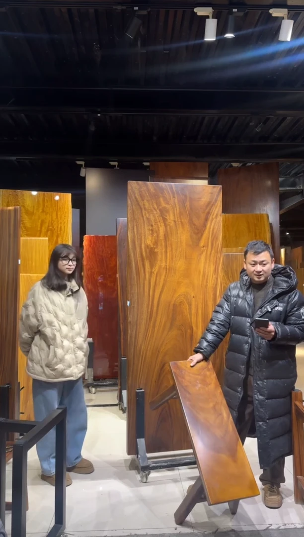 【闪购商品】进口南美胡桃木条凳1.6