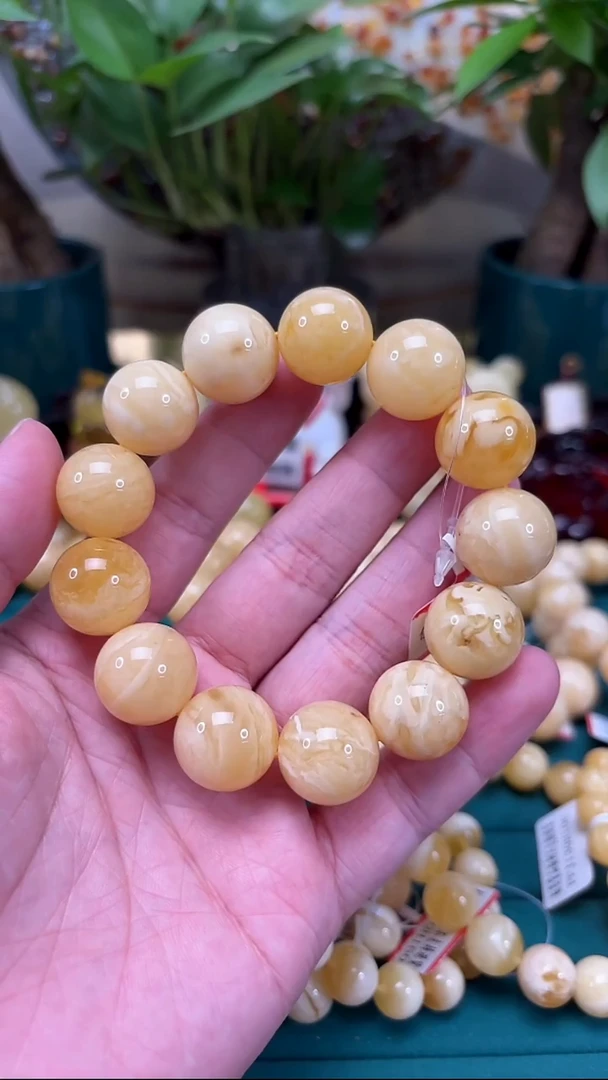 手链蜜蜡未镶嵌p95俄料浓蜡微瑕单圈 41.59克 17+mm