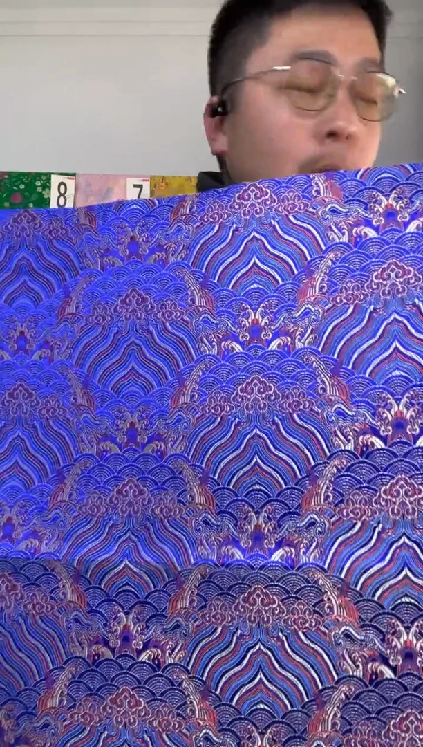 混纺满18元包邮.两单连裁.宽.长70.50