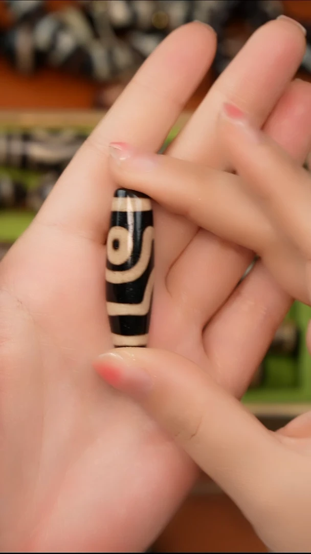 未镶嵌天珠玛瑙/玉髓།****，天珠