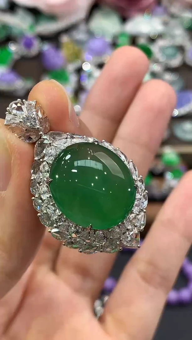 吊坠(不含链)18K金镶嵌翡翠柠*姐C471