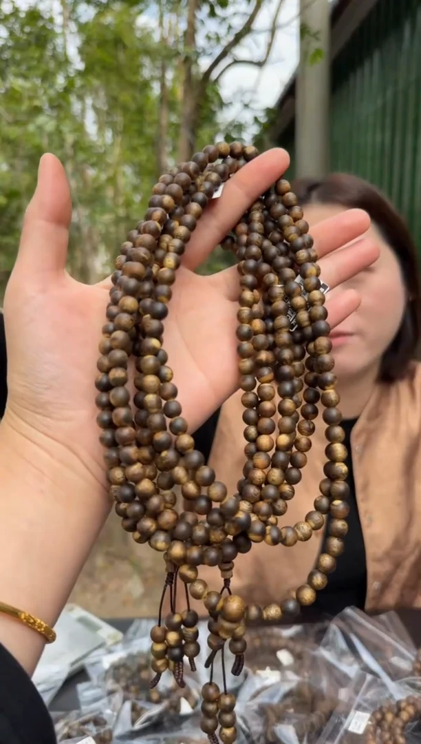 沉香手串19克虎斑绿棋手串多样性发货一条