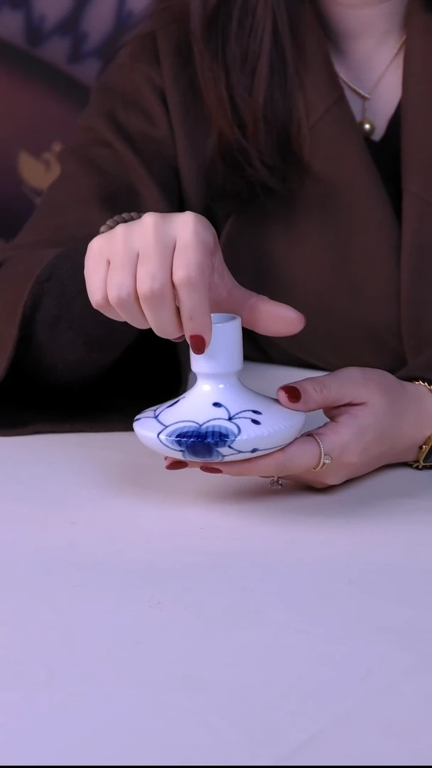 每天早上六点（哥哈 大唐草 烛台）