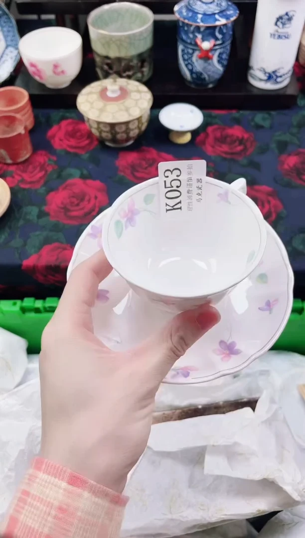 瓷片飞***猪                K053