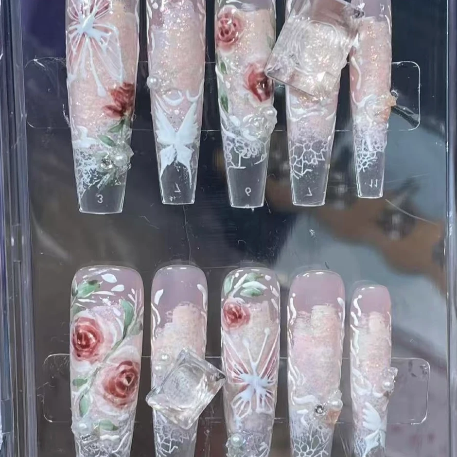 纯手工穿戴甲拍下备注编码，两单飞，偏远地址6单飞