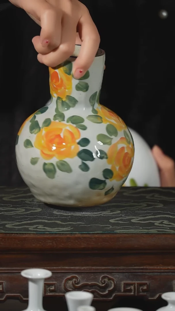 【闪购商品】摆件景镇纯手工花瓶陶瓷德