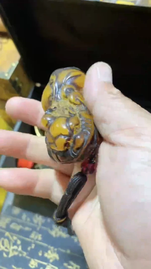 香榧木〖闪购链接〗摆件一个
