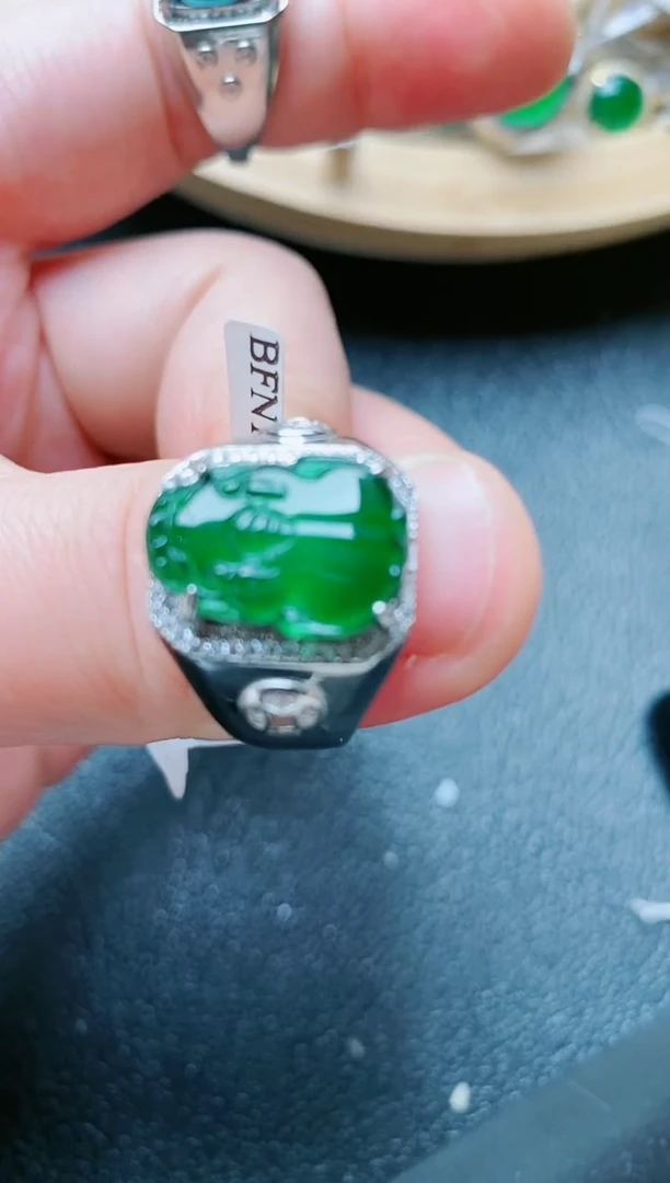 【闪购商品】翡翠戒指银S925镶嵌1111