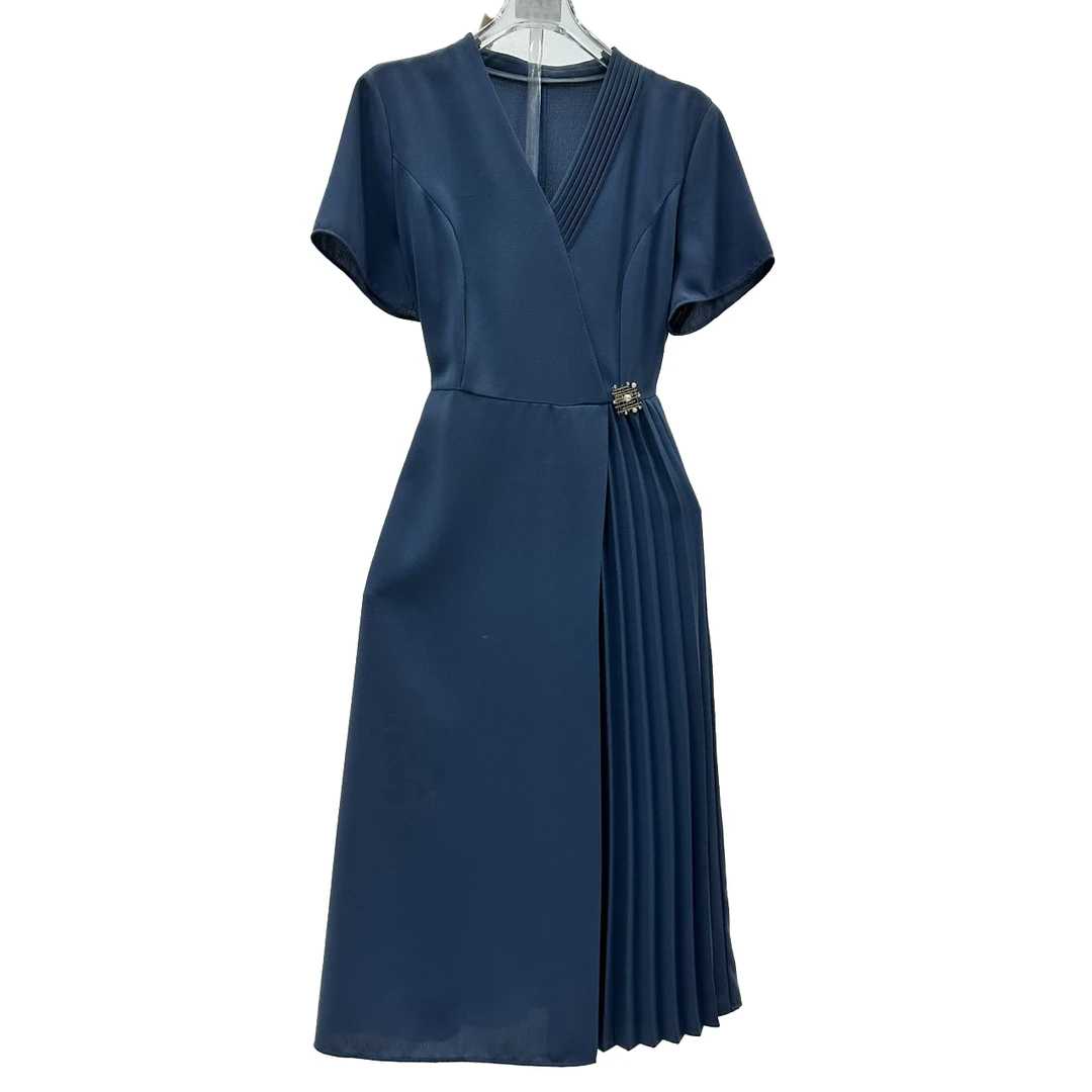 【品牌撤柜剪标】气质显瘦高腰连衣裙 A8131