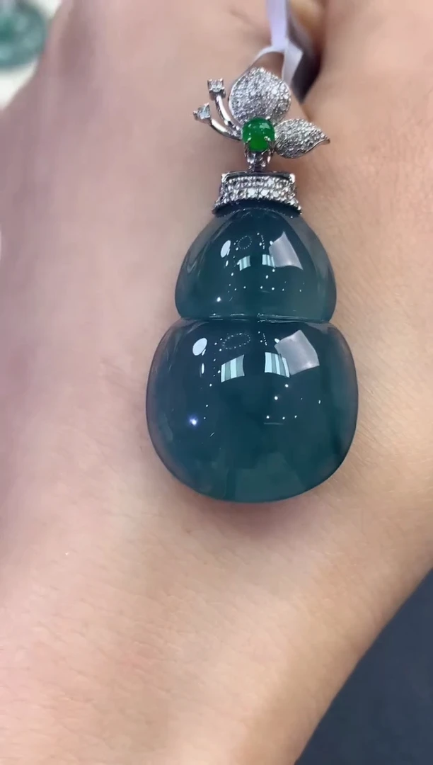 【闪购商品】翡翠吊坠(不含链)18K金镶嵌B210