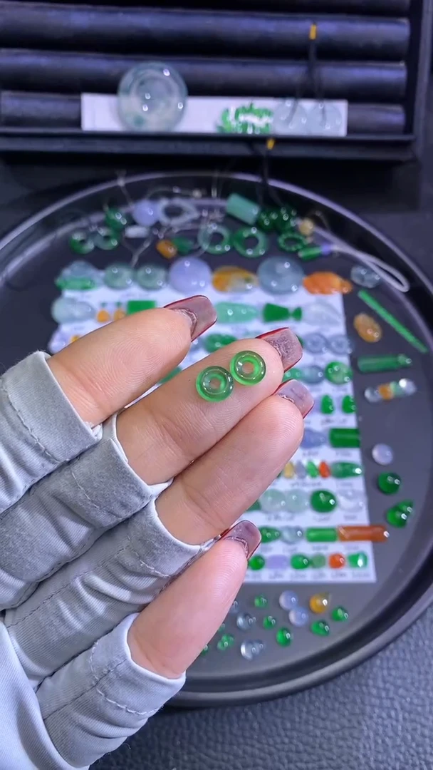 未镶嵌挂件翡翠圈