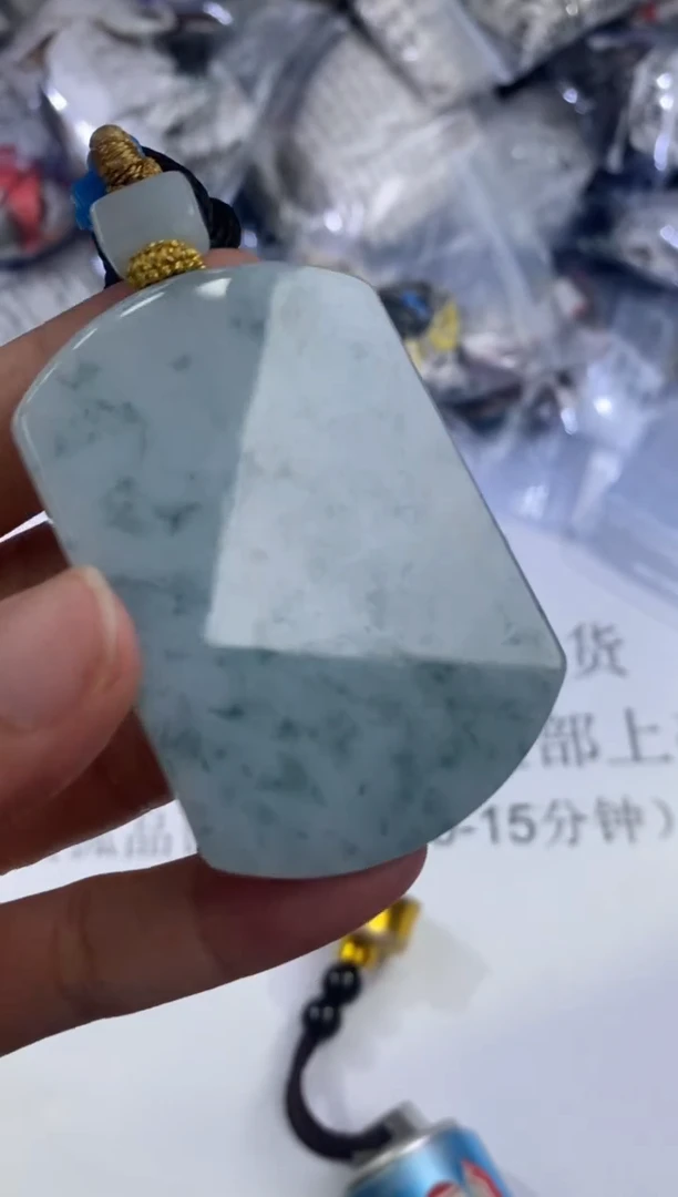 未镶嵌挂件翡翠303241     多人