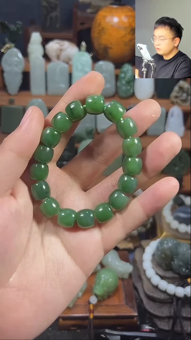 颈饰未镶嵌和田玉随机发货