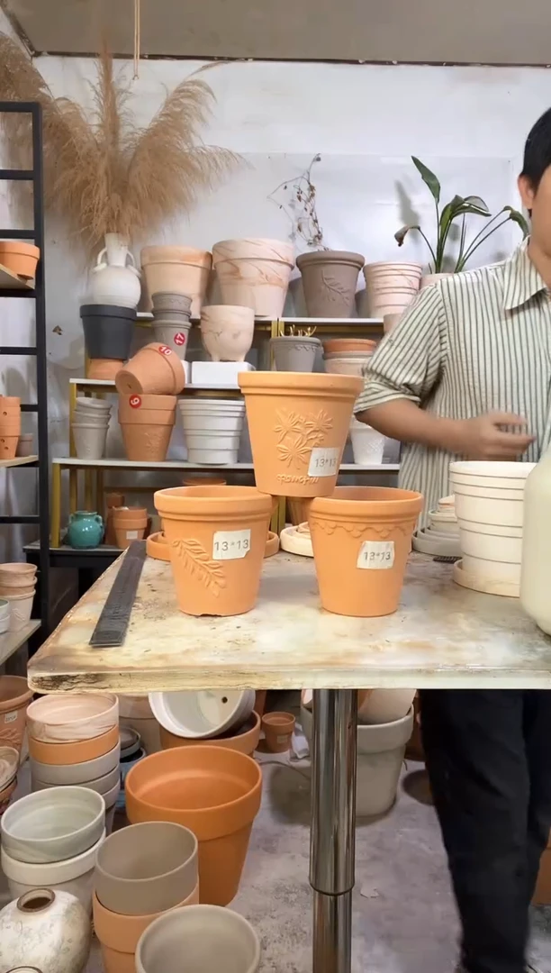 13*13红陶浮雕3图案 3盆无托