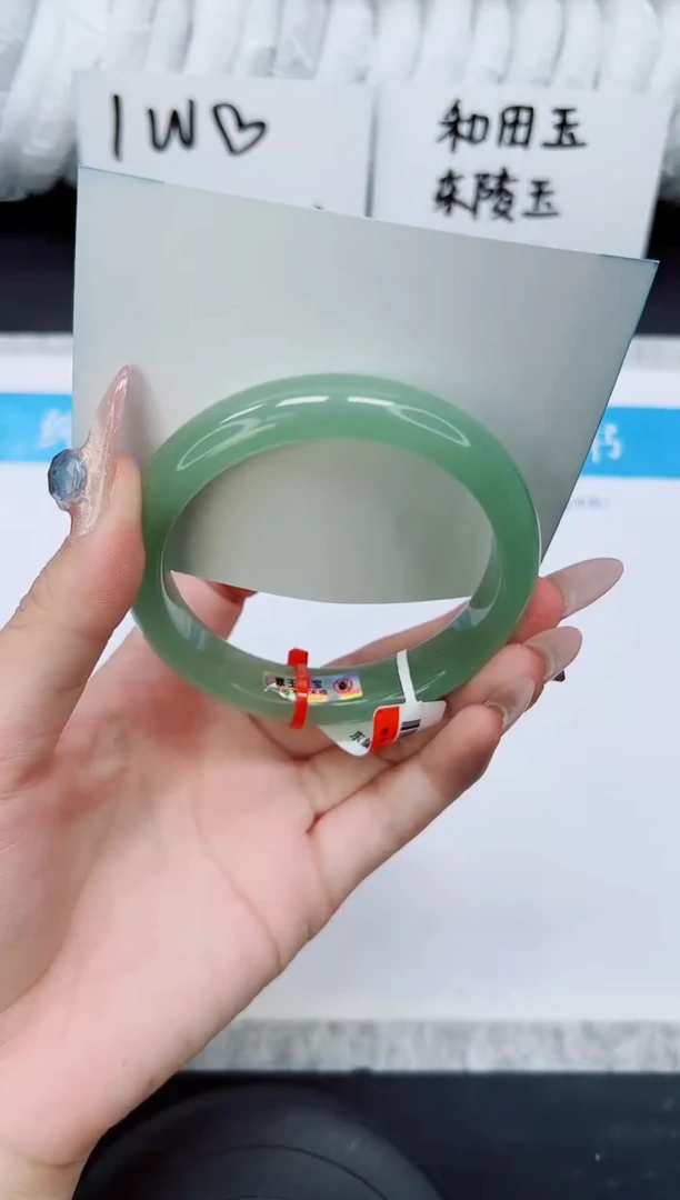 石英质玉手镯未镶嵌D167-60.5