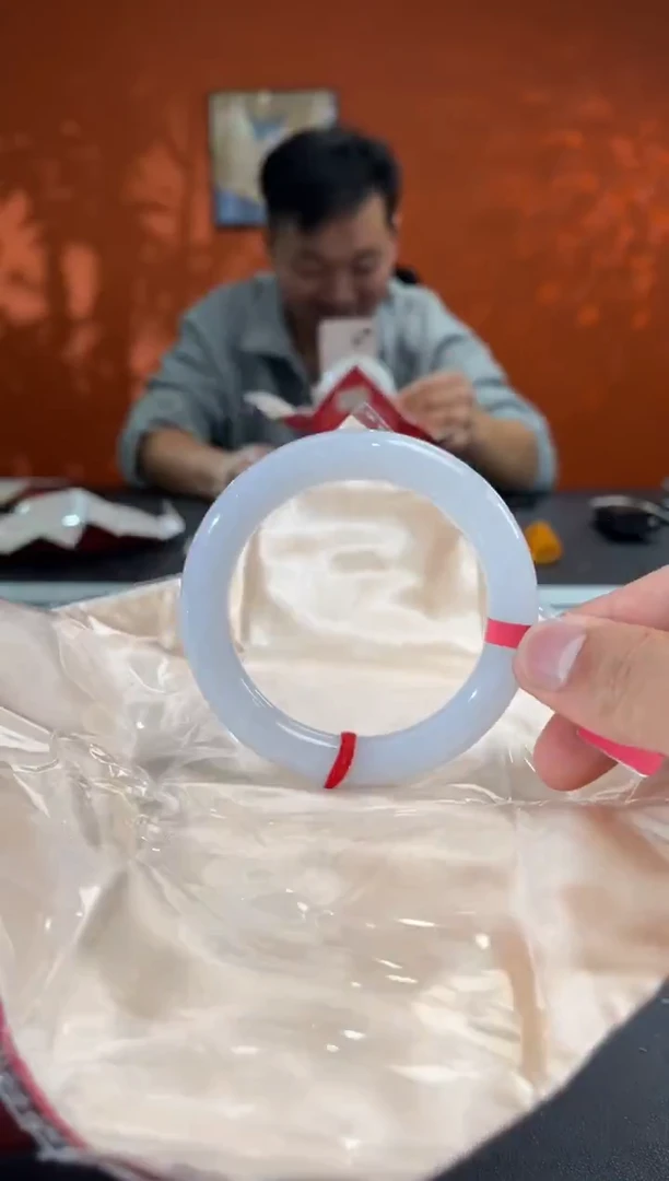 未镶嵌手镯翡翠7