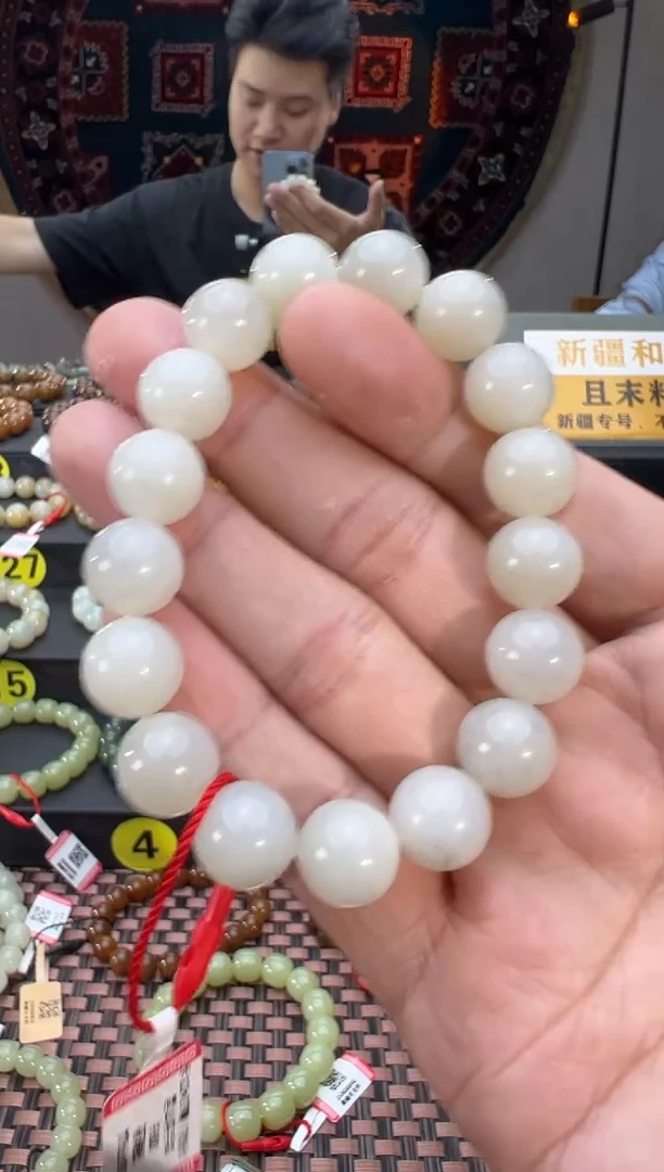 未镶嵌手串和田玉黑山料手串卡12