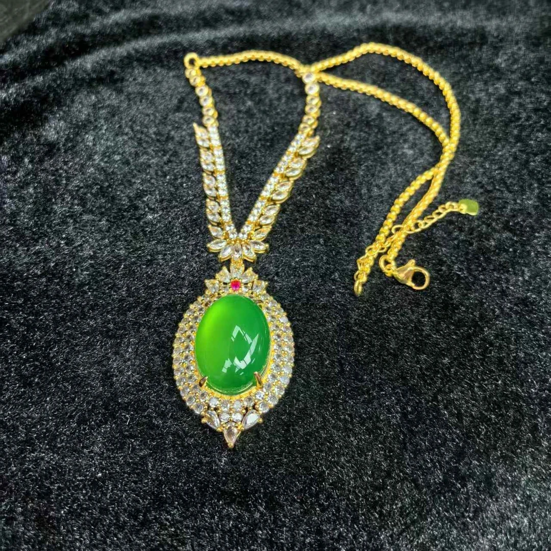 ST6038皇家翠灵玉玛瑙绿蛋面吊坠-配链