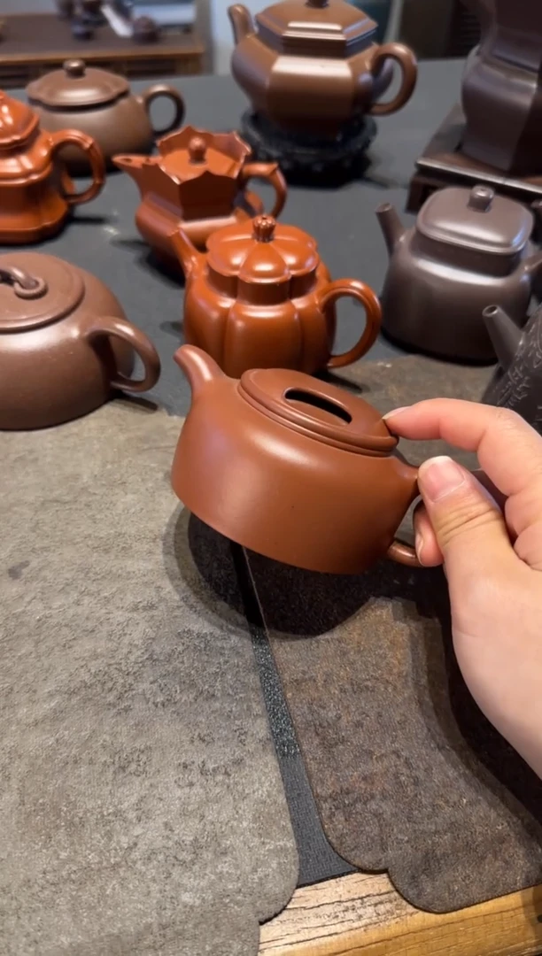 【闪购商品】紫砂茶壶牛盖莲子