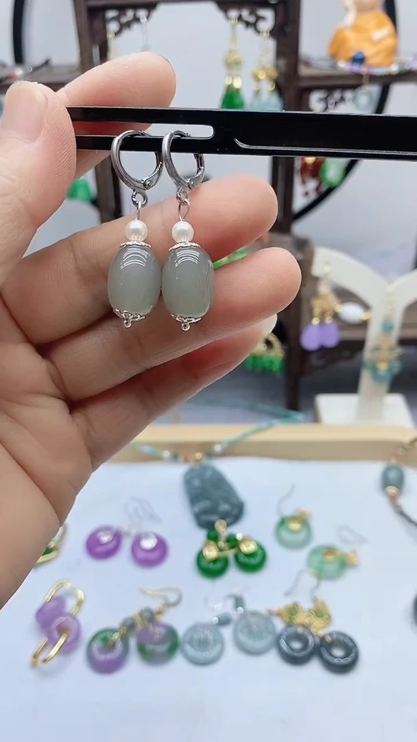 石英质玉（非洲翠）银S925镶嵌耳钉60