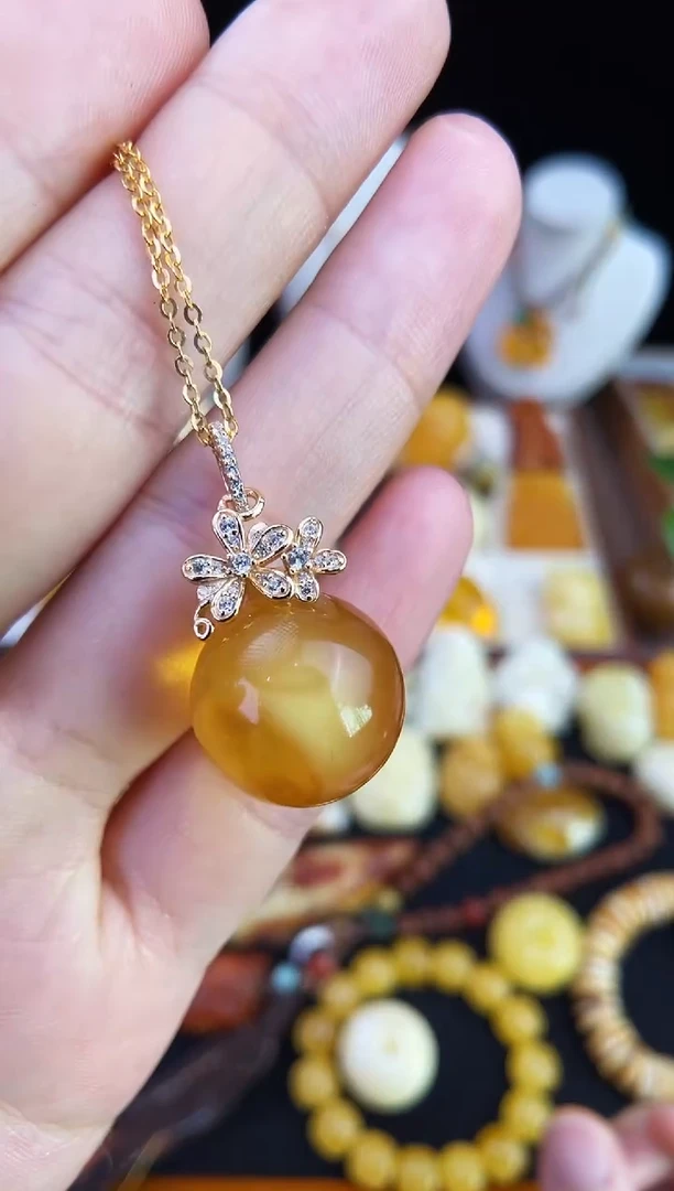 琥珀未镶嵌珠宝奇石柒月