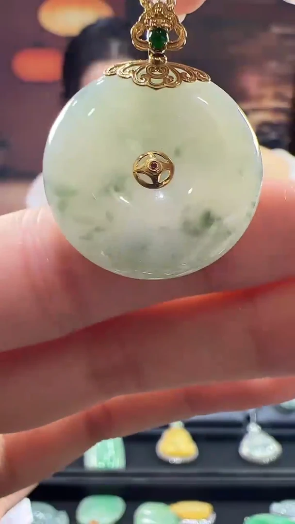 18K金镶嵌挂件翡翠平安扣不含链