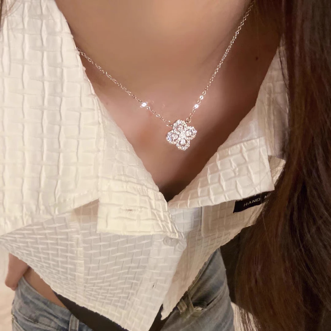 钛钢项链 梵诺熙  XL  时尚锆石幸运花项链