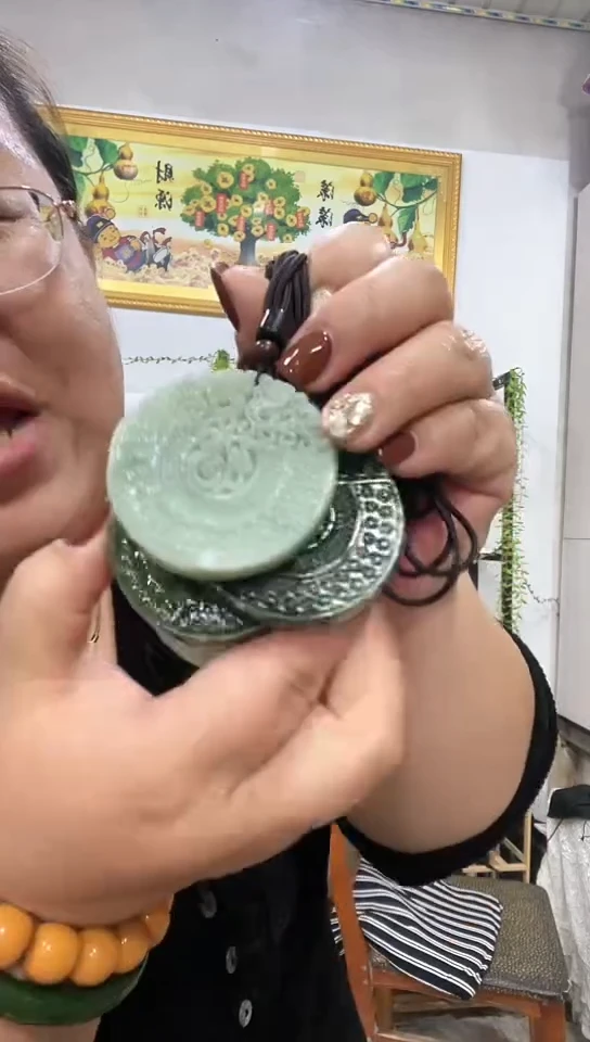 未镶嵌岫玉挂件多样性发货发其中一件