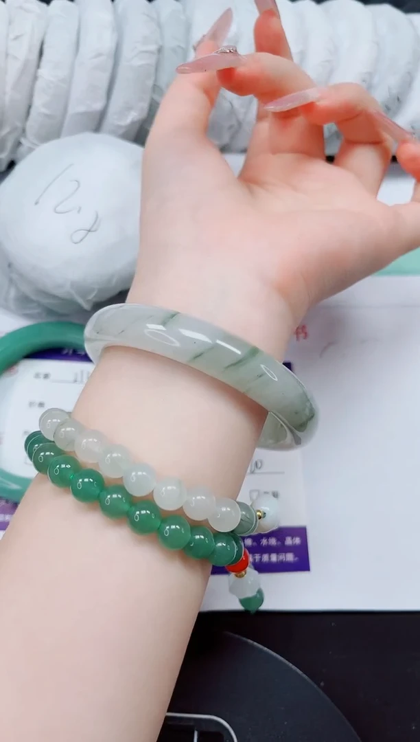 石英质玉手镯未镶嵌213-59/60