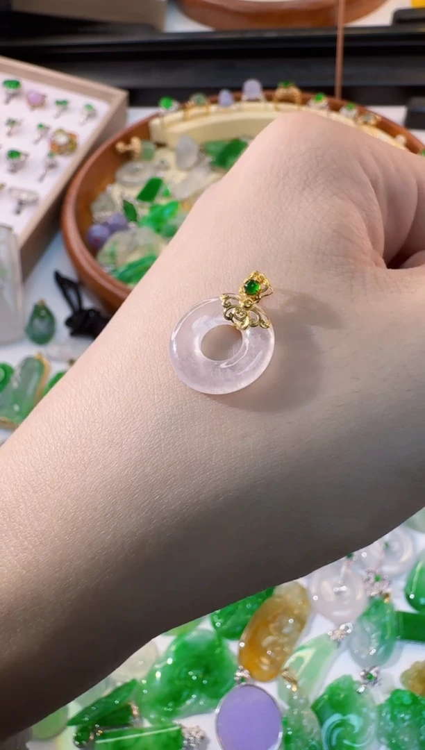 翡翠18K金镶嵌吊坠(不含链)天然缅甸A货翡翠