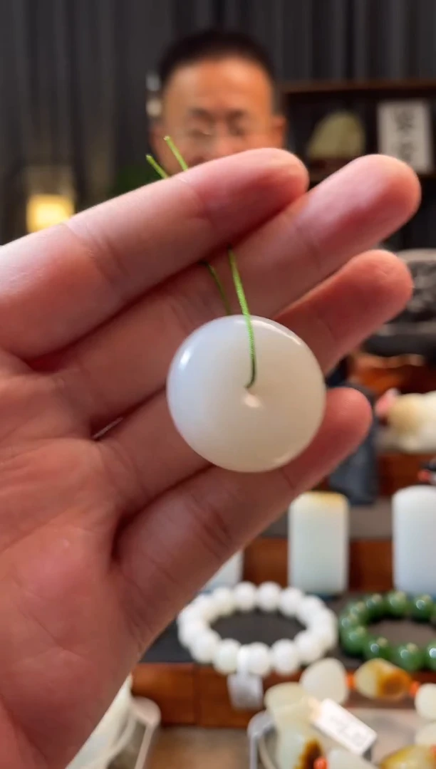 和田玉未镶嵌吊坠(不含链)挂件17g