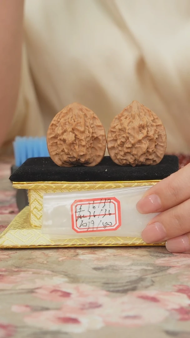 把件文玩核桃非嫁接官帽