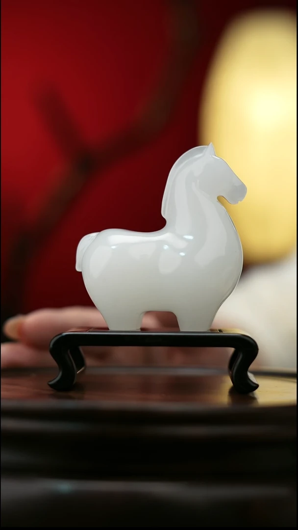 玉【马到成功】天然玉石摆件