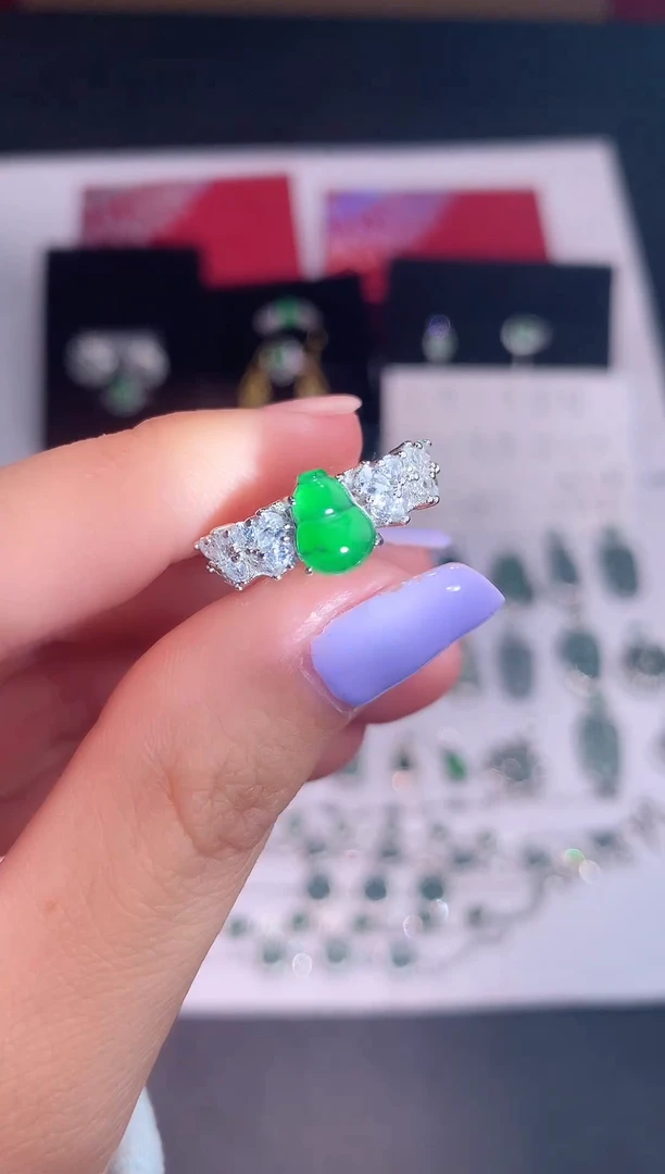 颈饰未镶嵌翡翠0芹0翡翠珠宝768