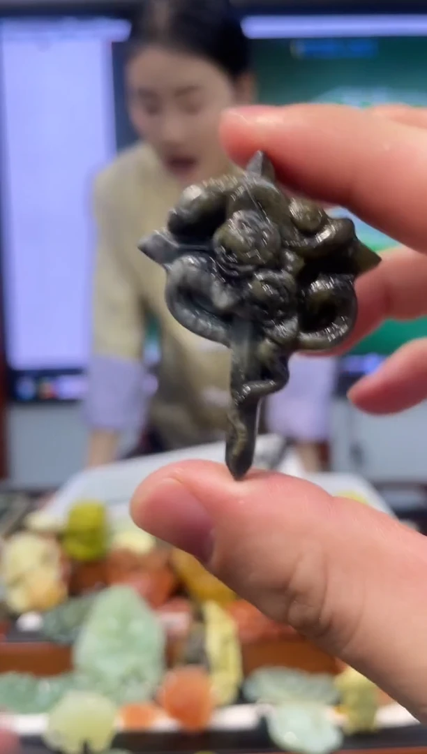 【闪购商品】岫玉吊坠未镶嵌·