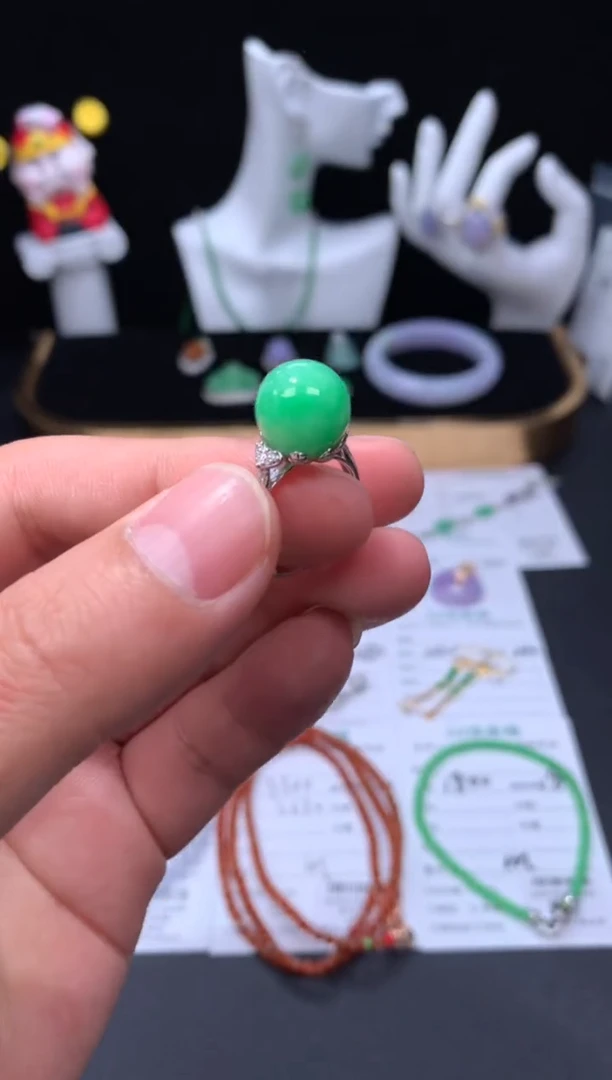 18K金镶嵌定制翡翠48小时鉴赏期 退货不扣服务费