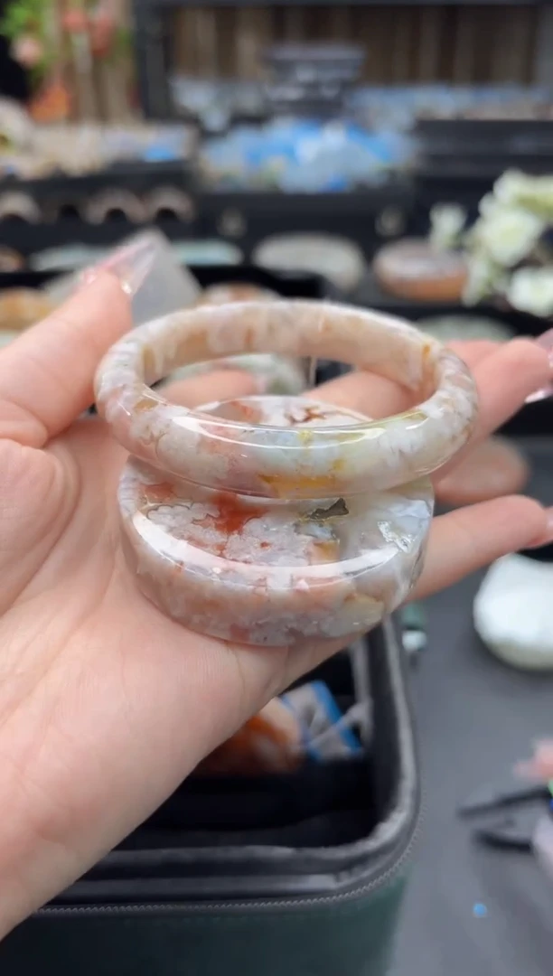 未镶嵌手镯石英质玉321(58圈赠送镯心)