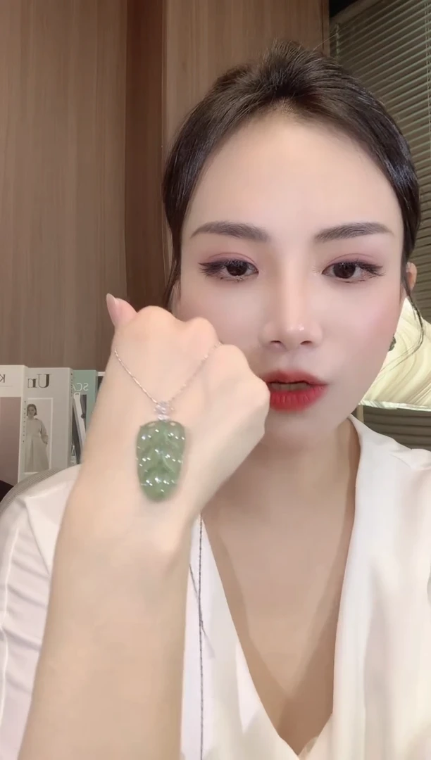 翡翠18K金镶嵌吊坠(不含链)A23