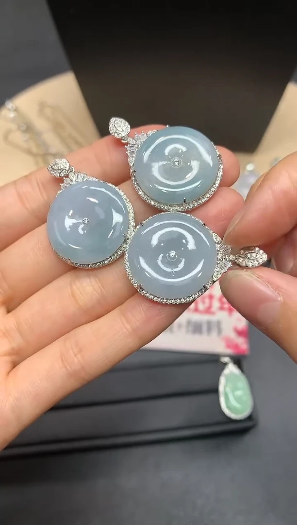 【闪购商品】翡翠吊坠(不含链)银S925镶嵌平安扣【多样性发其一】