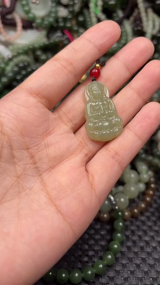 颈饰未镶嵌和田玉1