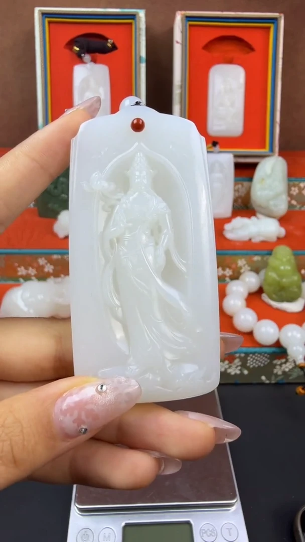 颈饰未镶嵌和田玉和田玉