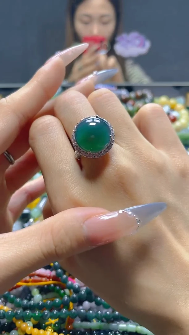 颈饰未镶嵌翡翠/B/翡翠A货，一件也是批发价