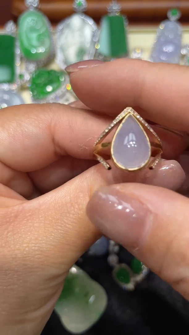 【闪购商品】翡翠颈饰18K金镶嵌翡翠226