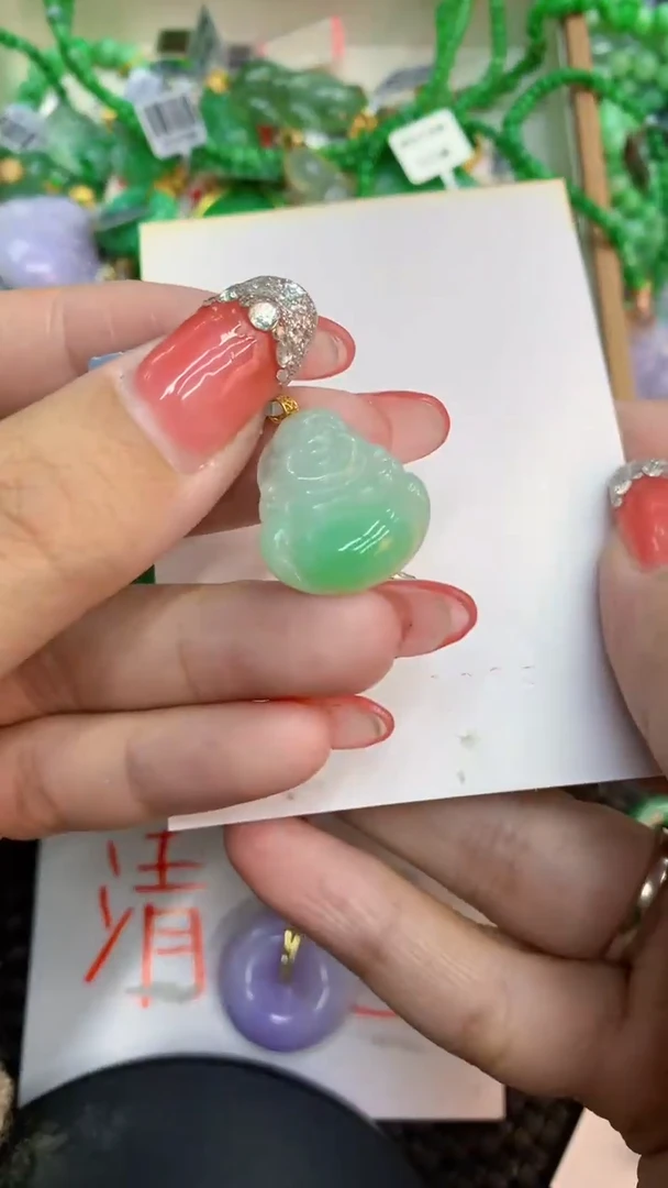颈饰未镶嵌翡翠1