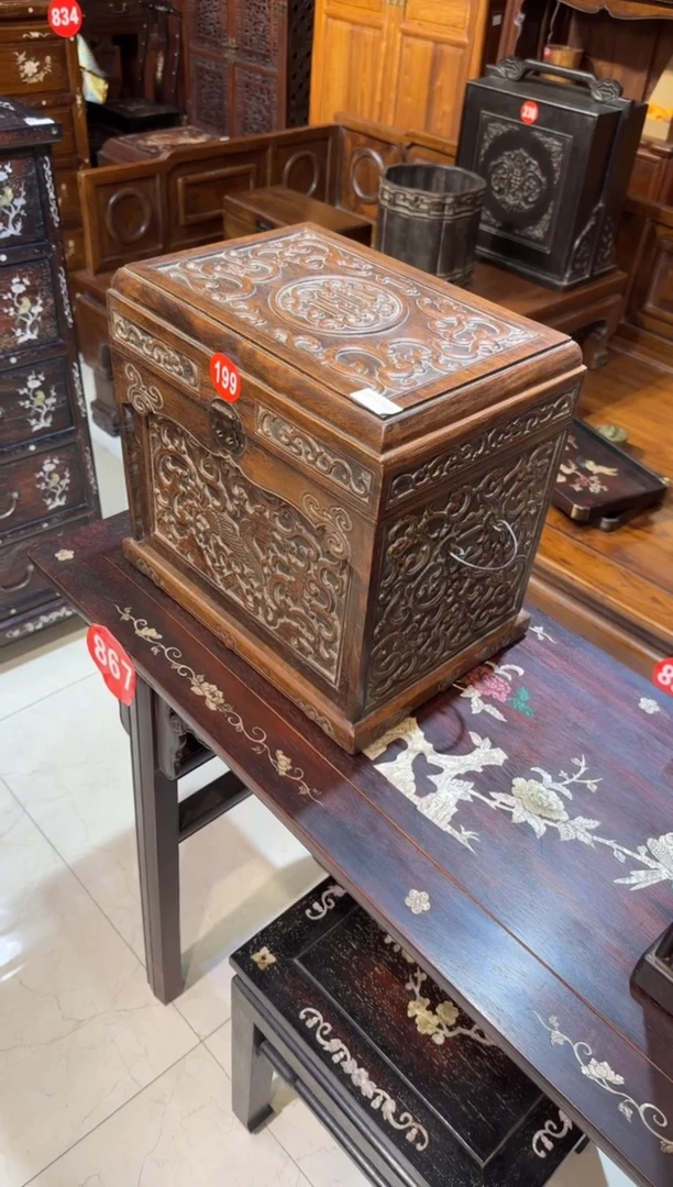 木木头款黄花梨满雕官箱1280