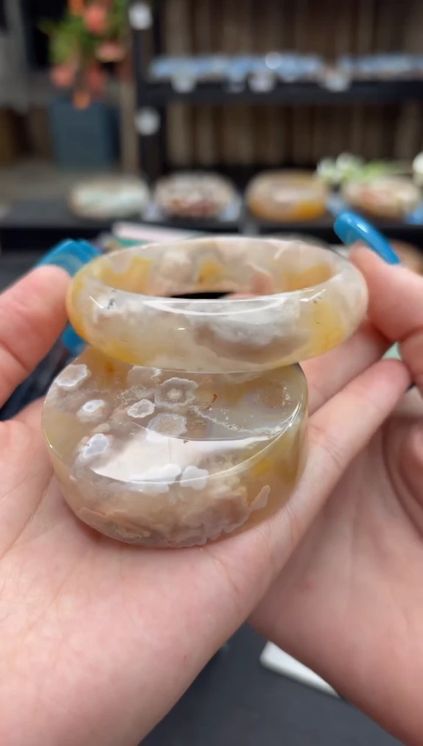 未镶嵌手镯石英质玉63(58圈赠送镯心)