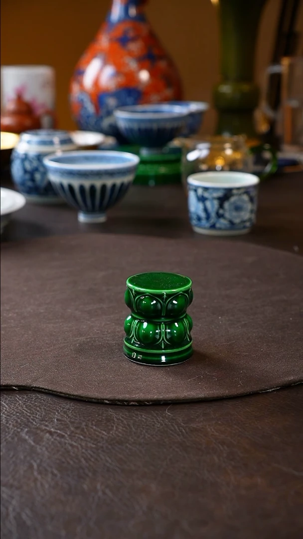 【闪购商品】绿釉莲花盖置绿釉