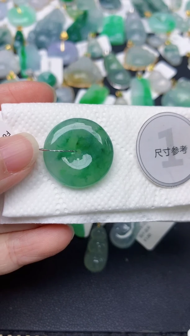 颈饰未镶嵌翡翠天然缅甸A货翡翠